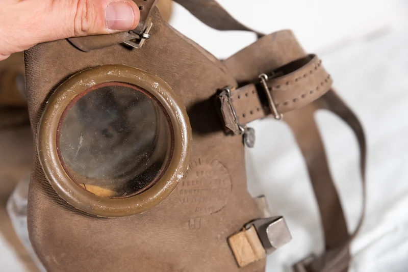 Belgische Gasmaske aus dem 2. Weltkrieg
