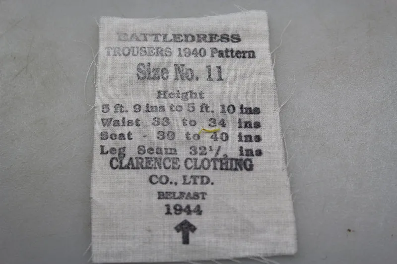 Nachbau des britischen Hosenlabels aus dem 2. Weltkrieg