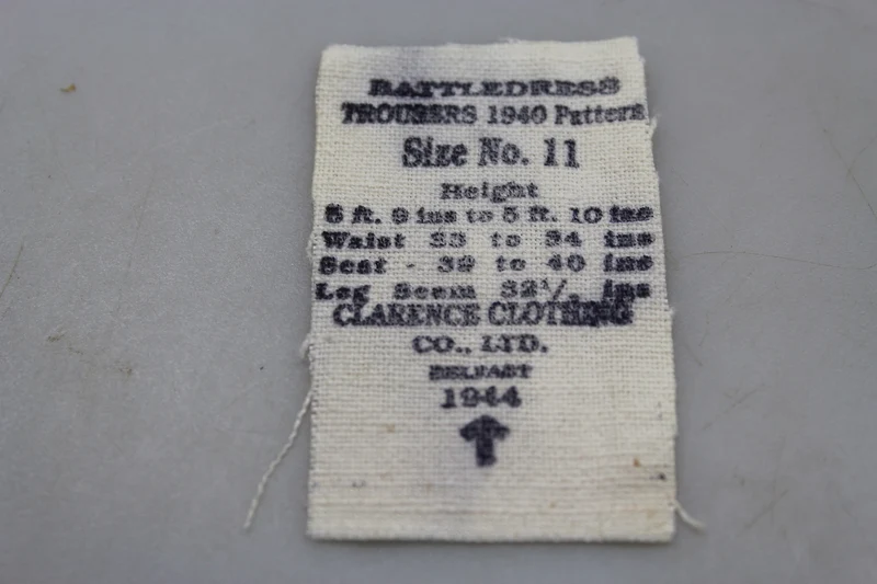 Nachbau des britischen Hosenlabels aus dem 2. Weltkrieg