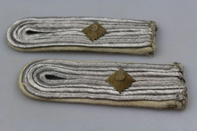 Schulterklappen Leutnant Heer WW2