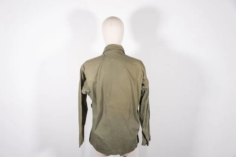 HTB-Shirt der US-Armee aus dem 2. Weltkrieg