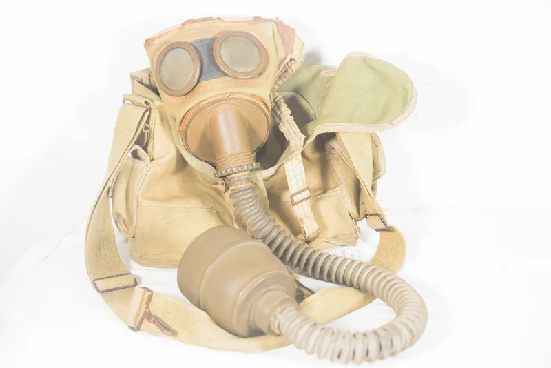 Französische Gasmaske aus dem 2. Weltkrieg