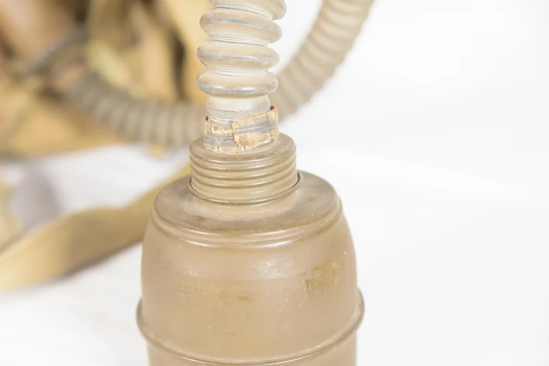 Französische Gasmaske aus dem 2. Weltkrieg