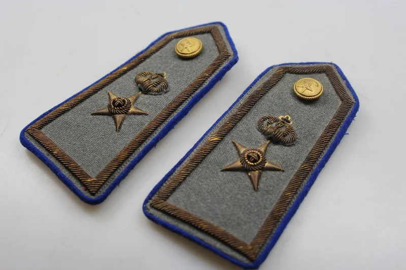Paar M.34 REI Survival Officer Schulterpolster
