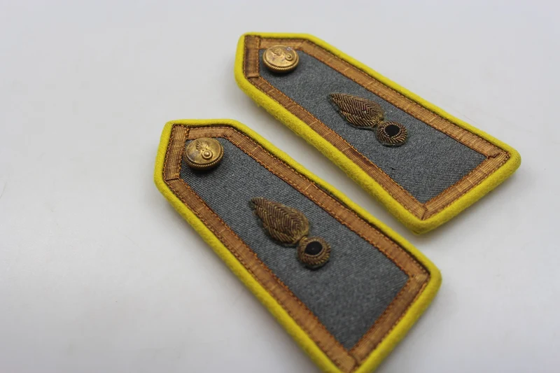 Paar M.34 Offiziers-Schultergurte „Genova Cavalleria“ REI