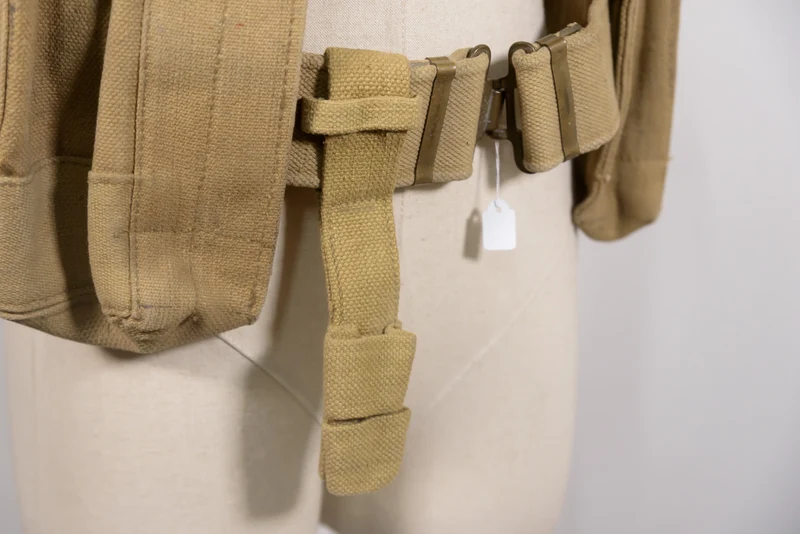 Englische Brusttasche aus dem 2. Weltkrieg