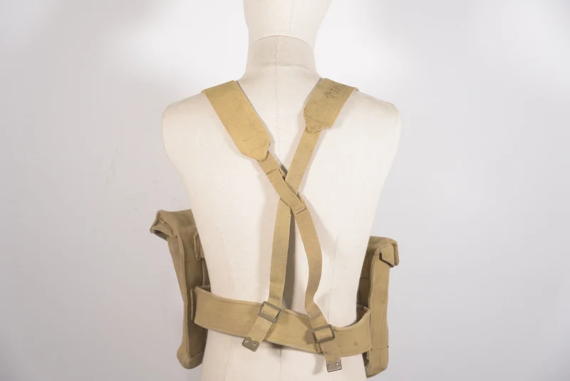 Englische Brusttasche aus dem 2. Weltkrieg