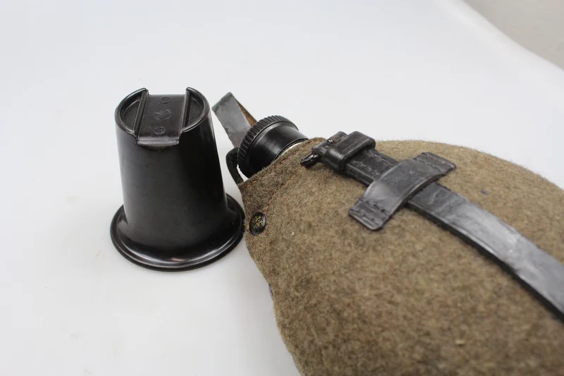 ZPSLZ-41 WH WW 2 Trinkflasche