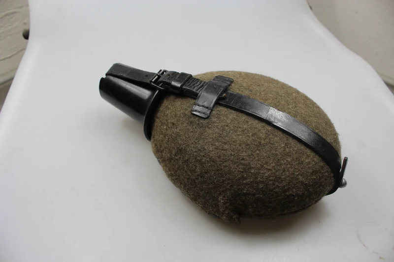 ZPSLZ-41 WH WW 2 Trinkflasche