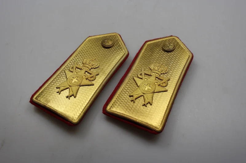 M.34-Schulterpolster mit WW2-Goldplatte