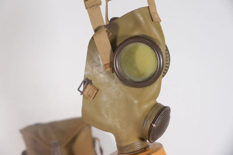 Pirelli 35 -REI WW 2 Gasmaske