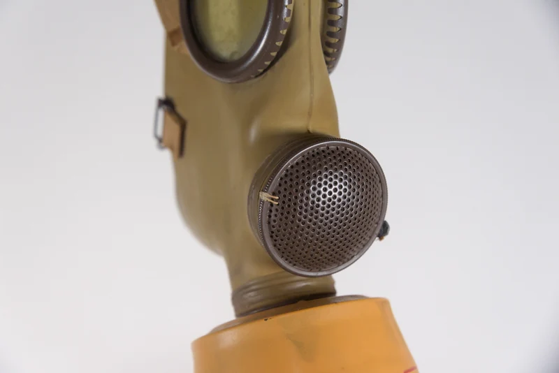 Pirelli 35 -REI WW 2 Gasmaske