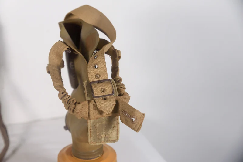 Pirelli 35 -REI WW 2 Gasmaske