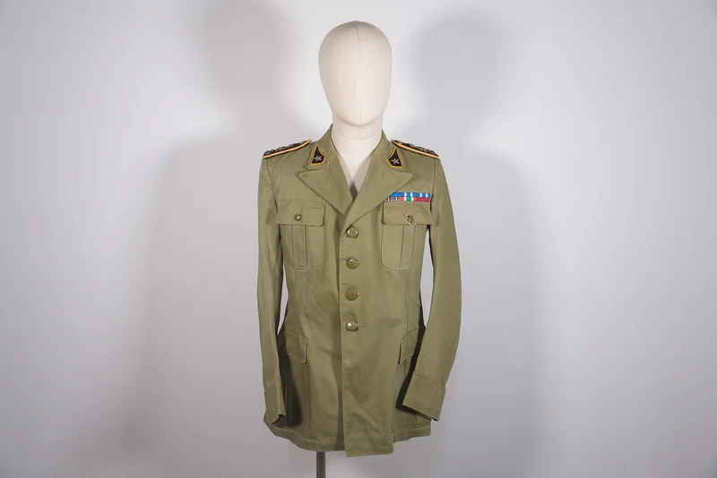 Kolonialjacke M.40 für Artilleriehauptmann REI WW2