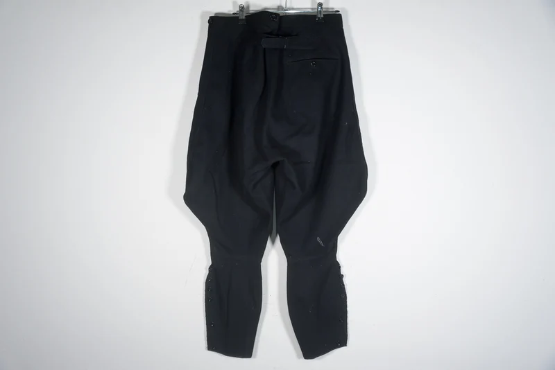 Schwarze paramilitärische Hosen aus dem Dritten Reich, 30er und 40er Jahre
