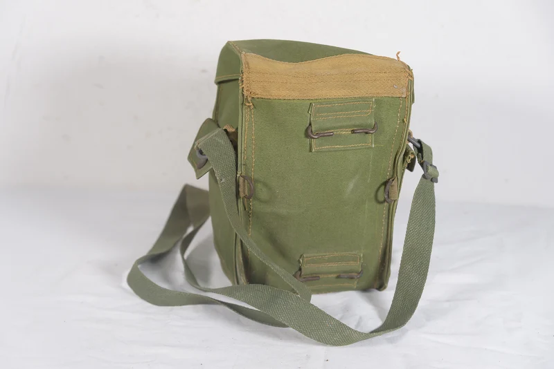 Gasmaskentasche der Royal Army aus dem Zweiten Weltkrieg