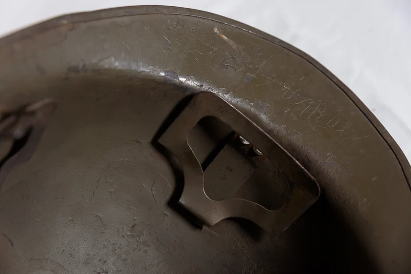 Französischer Infanteriehelm M.26 aus dem Zweiten Weltkrieg
