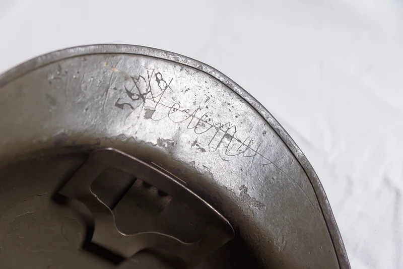 Französischer Infanteriehelm M.26 aus dem Zweiten Weltkrieg