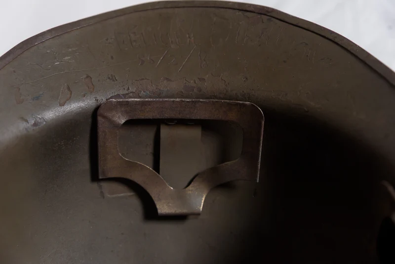 Französischer Infanteriehelm M.26 aus dem Zweiten Weltkrieg