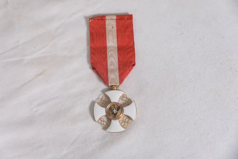 Ritterkreuz des Ordens der Krone von Italien mit Urkunde und Miniatur