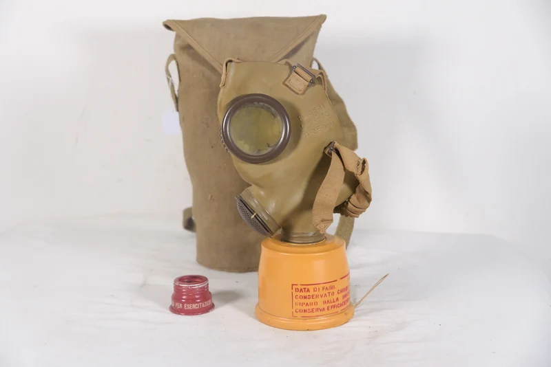 Gasmaske P.35 Größe II - REI WW 2
