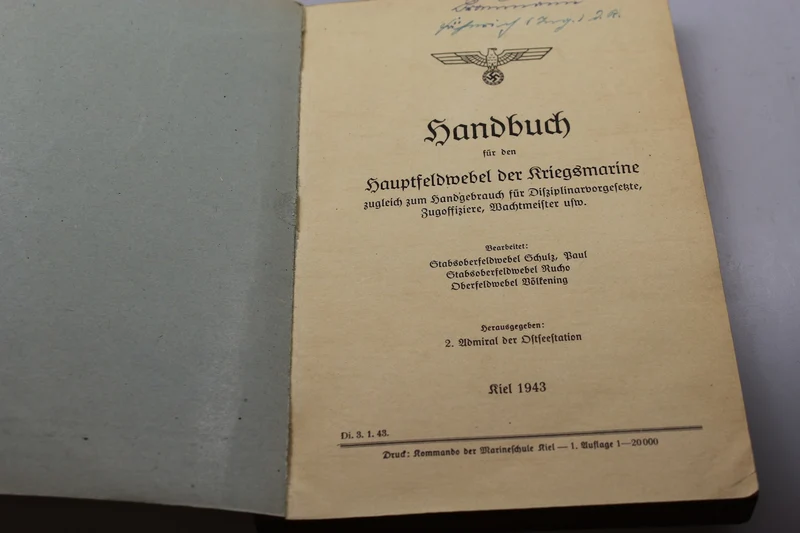 „Handbuch des Hauptfeldwebels der Kriegsmarine“ – 1943