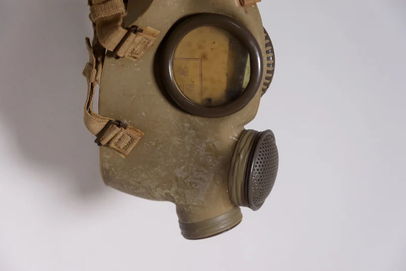 Gasmaske T.35 Größe III -REI WW 2