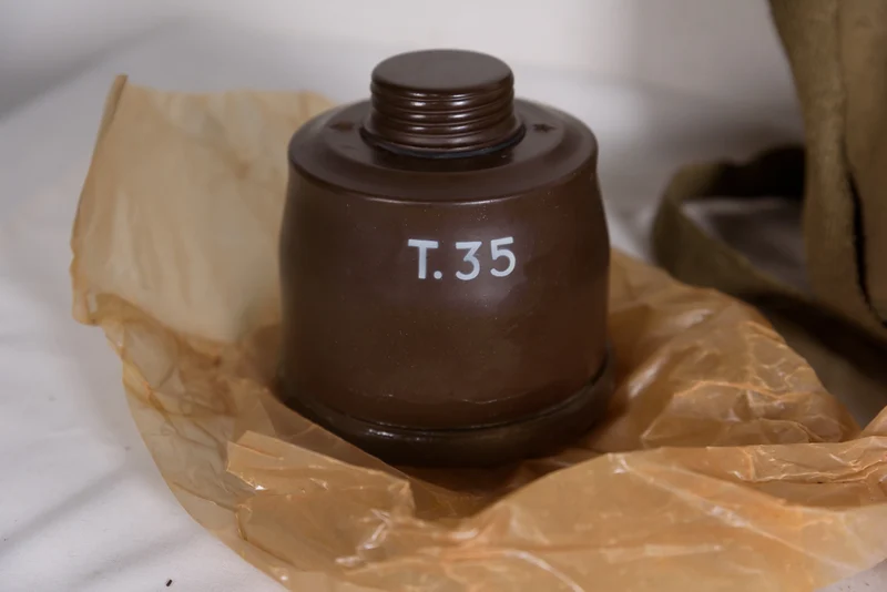 Gasmaske T.35 Größe III -REI WW 2