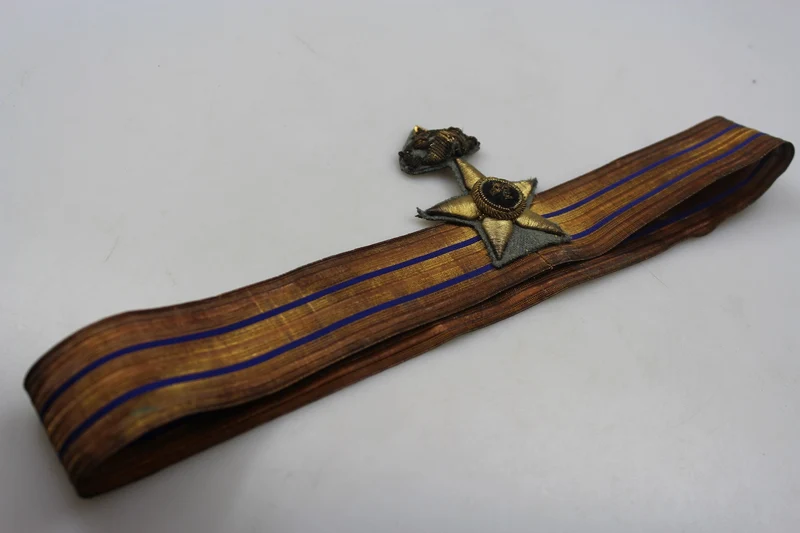 Emblem und Dienstgradmütze 34 REI WW 2 Versorgungsoffizier