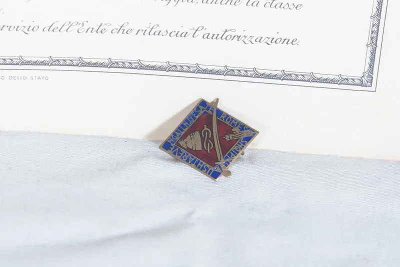 Albanien Kampagne Emaille Pin