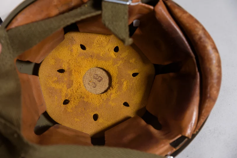 M.42/60 Helm für Fallschirmjäger der italienischen Armee