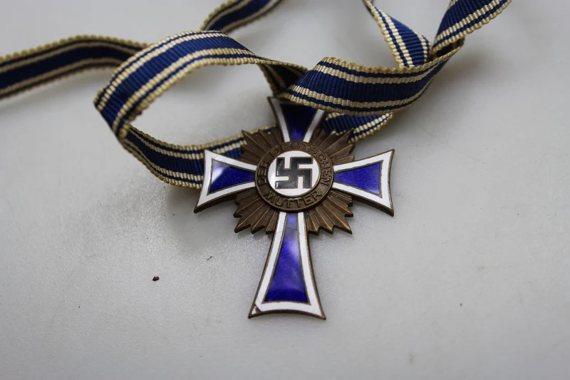 Mutterkreuz 3. Klasse „Bronze“