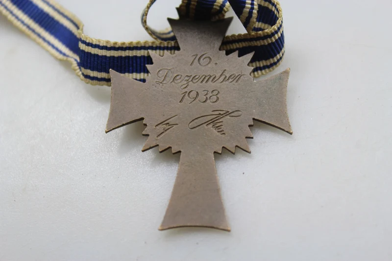 Mutterkreuz 3. Klasse „Bronze“