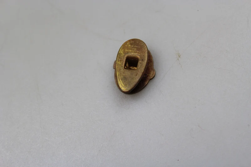 Emaille-Anstecknadel CF