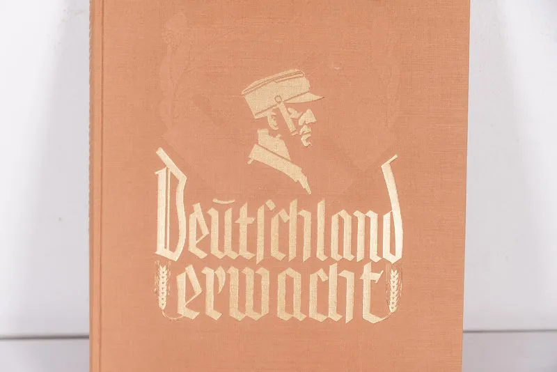 „Deutschland Erwacht“. Stickeralbum