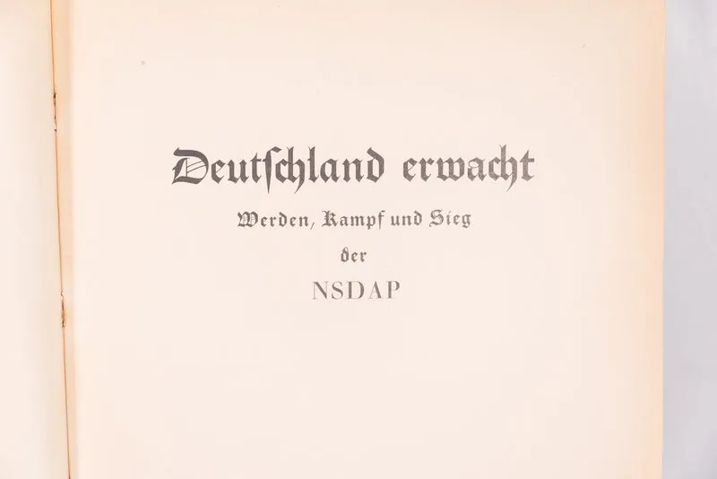 „Deutschland Erwacht“. Stickeralbum