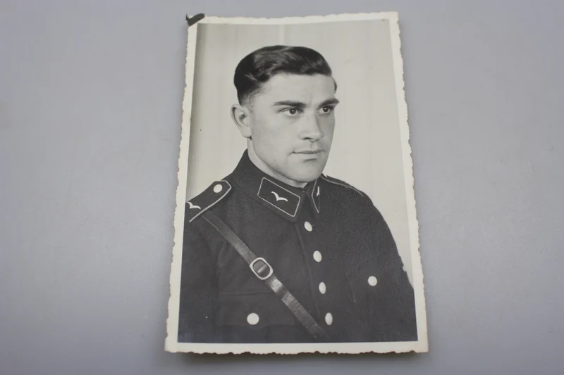 Studiofoto Feuerwehrmann des Flughafens der Luftwaffe
