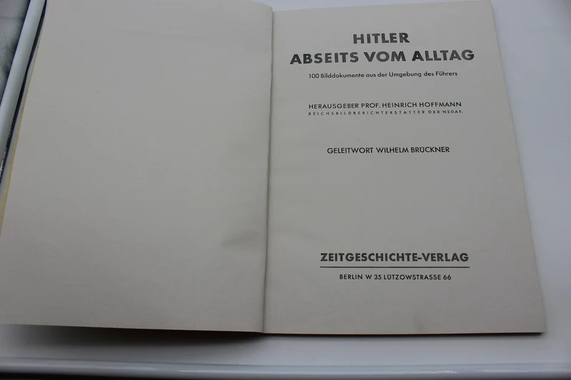 "Hitler-Abseit vom Alltag" - H.Hoffmann -