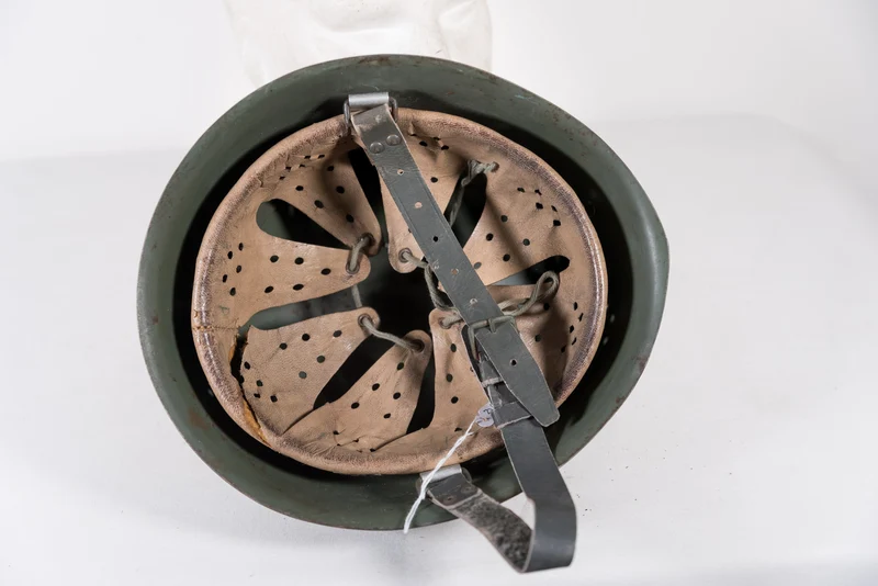 M.33 4-Loch-WW2-Helm