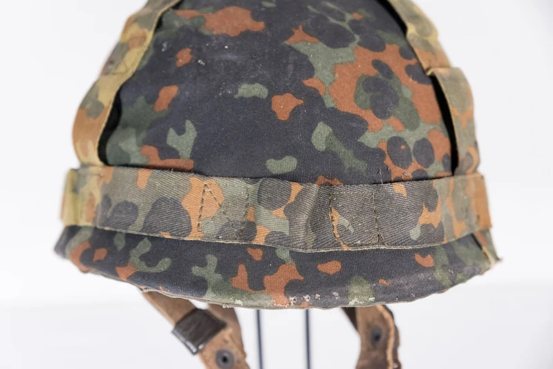 Fallschirmjägerhelm der Bundeswehr aus den 70er/80er Jahren