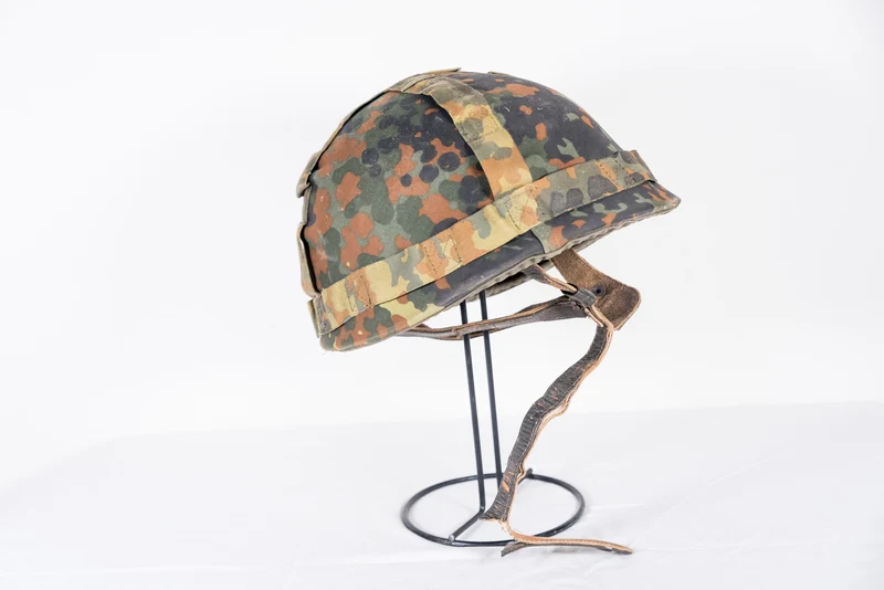 Fallschirmjägerhelm der Bundeswehr aus den 70er/80er Jahren