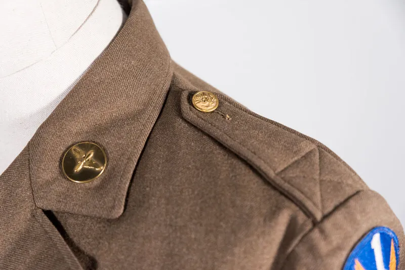 Dienstjacke mit vier Taschen aus dem 2. Weltkrieg