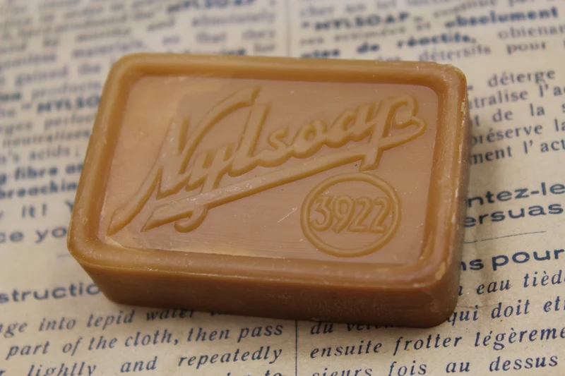 3922 - „Nylsoap“ US ARMY-Seife mit Anleitung in Englisch, Französisch und Italienisch