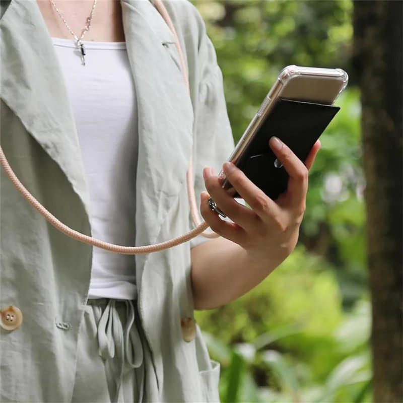 Cadorabo Handy Kette kompatibel mit Oppo A72 Silikon Schutzhülle mit Silbernen Ringen, Kordel Band und abnehmbarem Etui