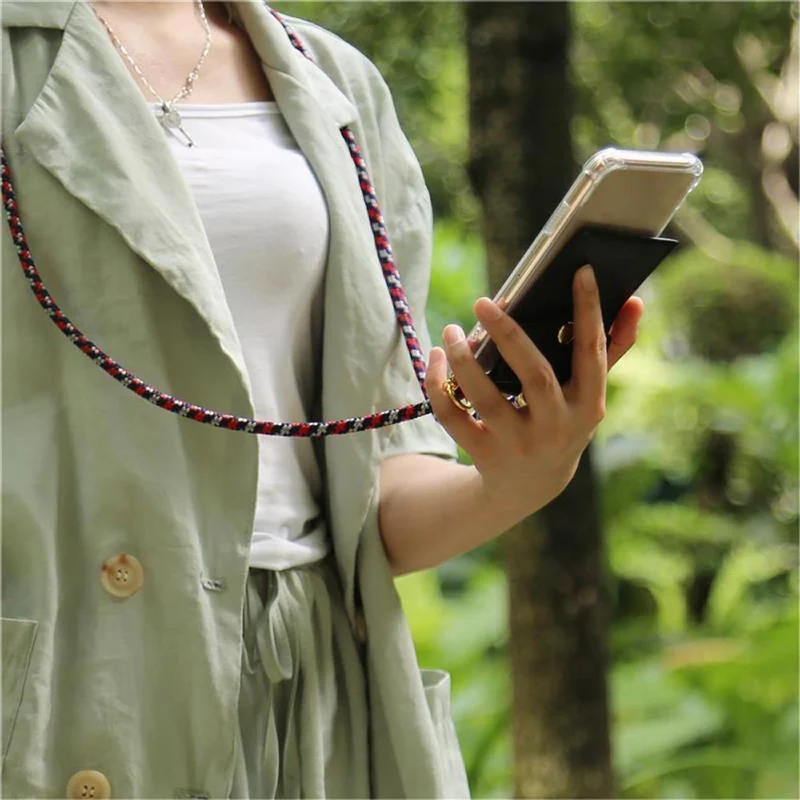 Cadorabo Handy Kette kompatibel mit Oppo A72 Silikon Schutzhülle mit Gold Ringen, Kordel Band und abnehmbarem Etui