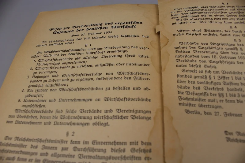Dekalog „Kraft durch Freude“ DAF