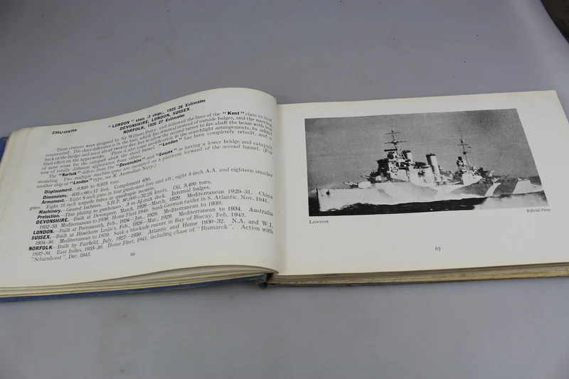 "Schiffe der Royal Navy" Francis E. Mc Murtrie - 1945