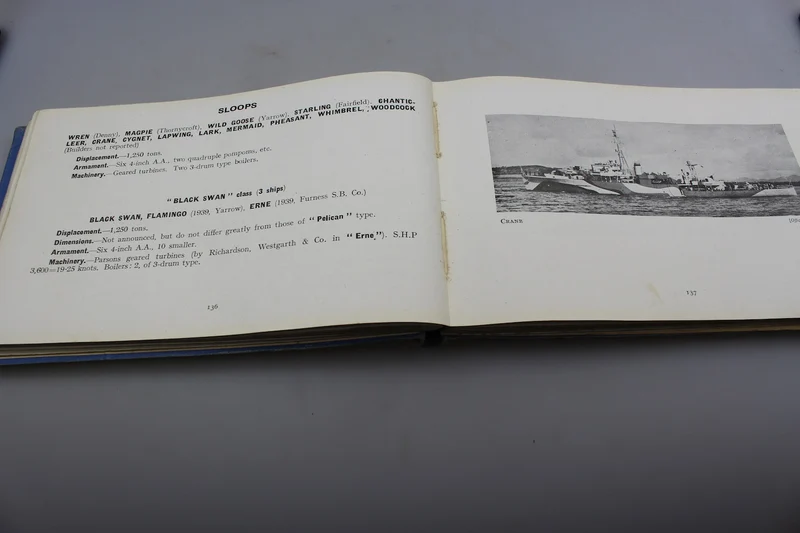 "Schiffe der Royal Navy" Francis E. Mc Murtrie - 1945