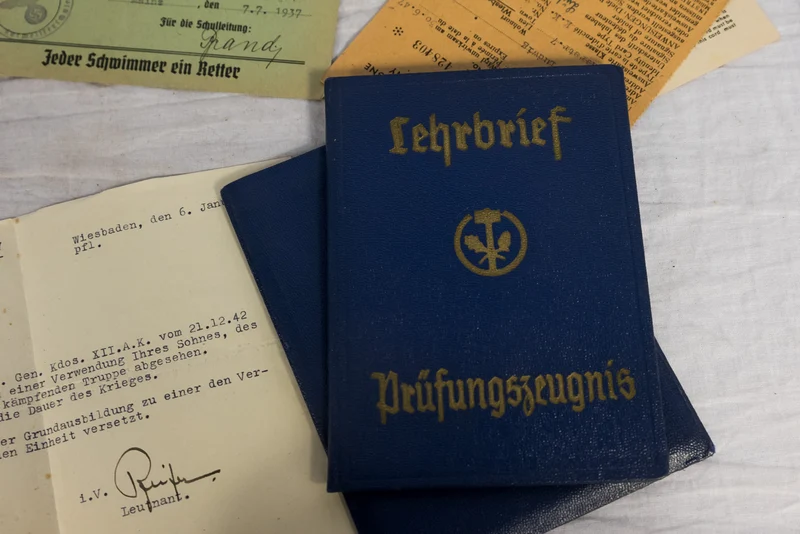 Konvolut Dokumente und Fotos