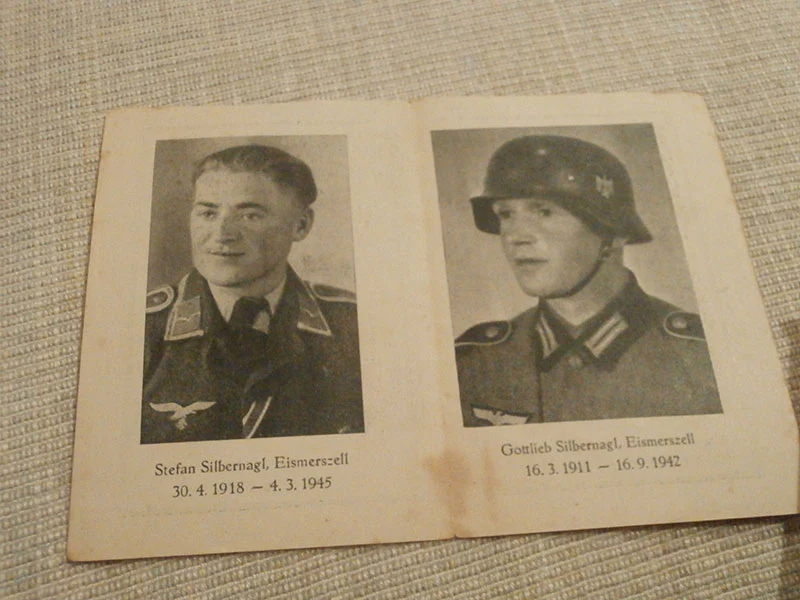 Sterbebilder zwei Brüder, ein Fallschirmjäger, der am 4 in Italien starb